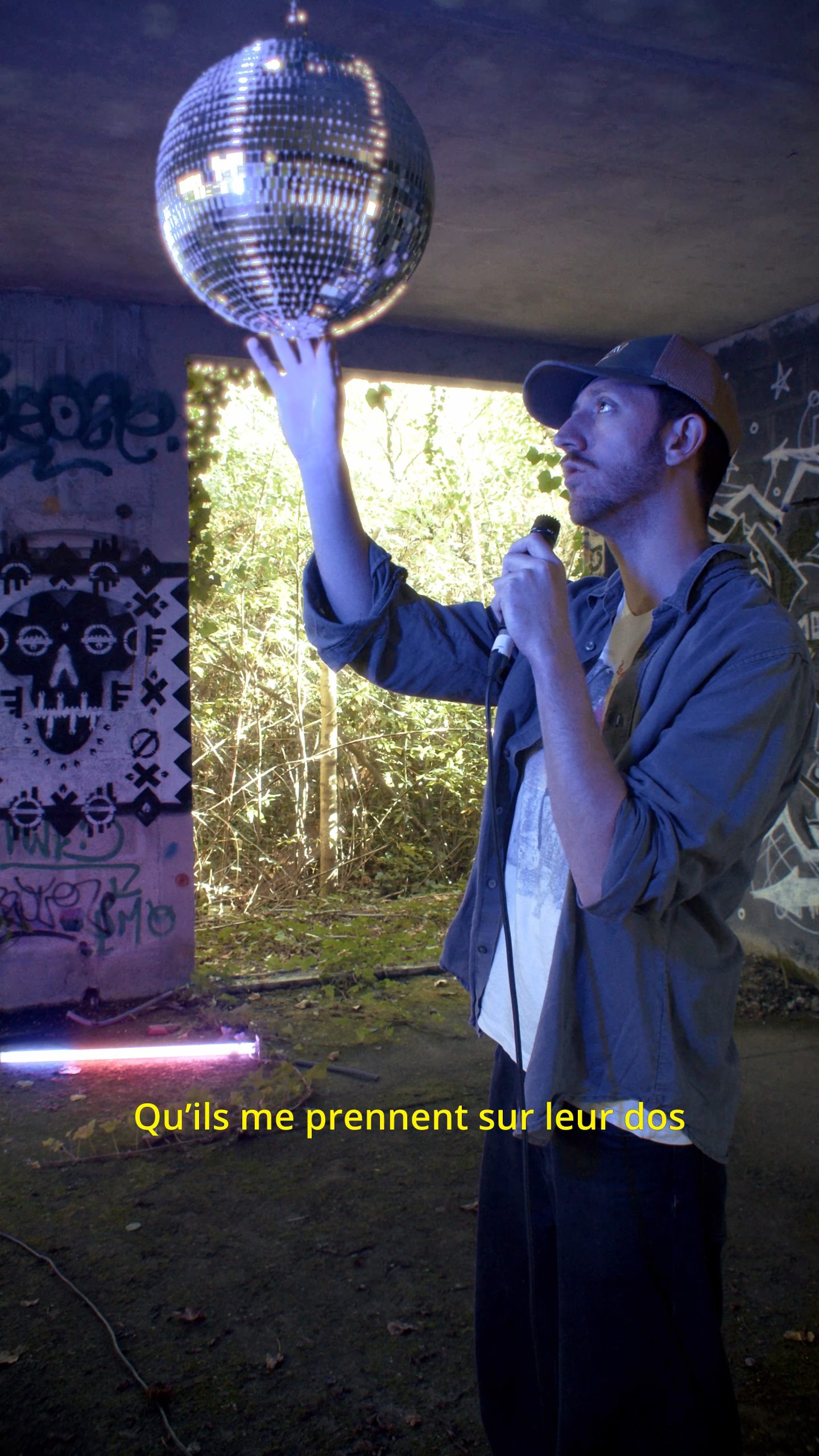 Hugo Vandekerckhove - Vidéaste, Chef opérateur Bordeaux - "Coeur sur le Sol" de Jimmy Magardeau - Disco